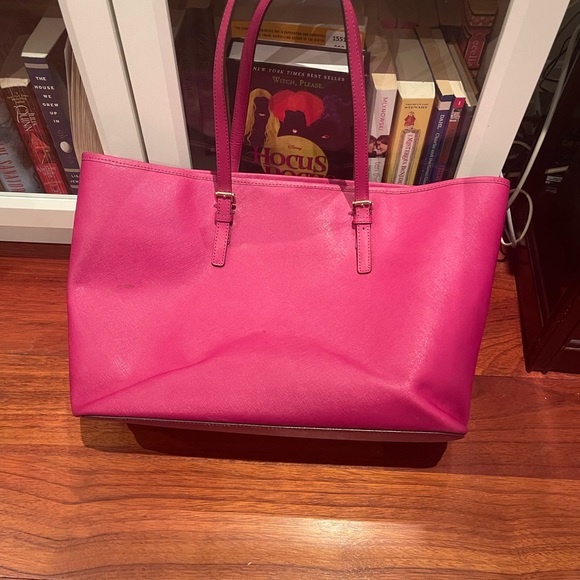 Beautiful fuschia pink Michael Kors Shoulder/Laptop bag. - Picture 2 of 5